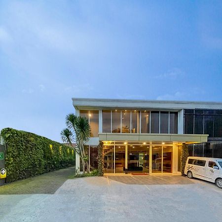 Aveon Express Hotel By Daphna International Yogyakarta Eksteriør bilde