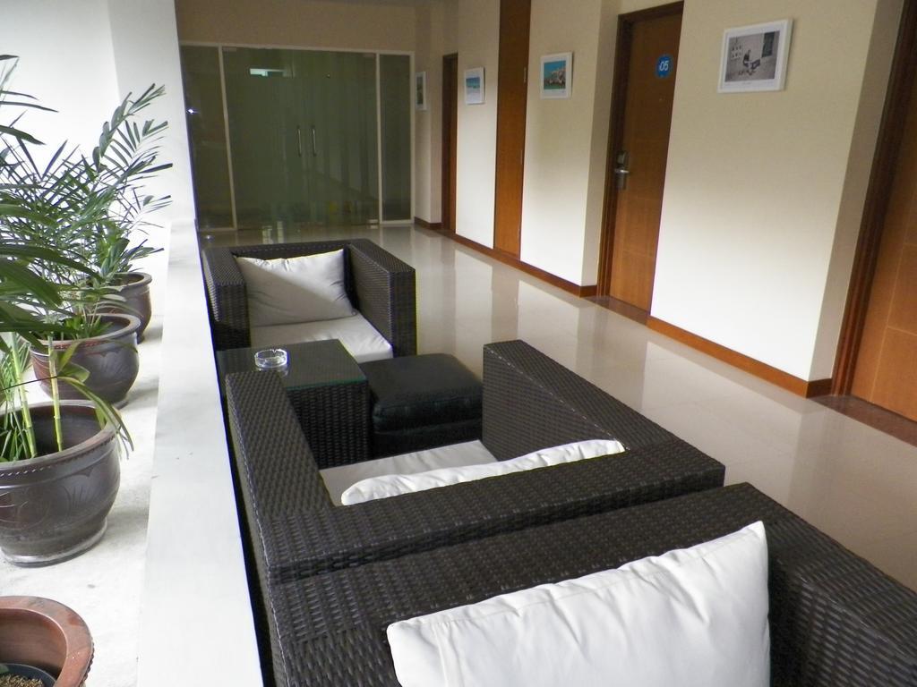 Aveon Express Hotel By Daphna International Yogyakarta Eksteriør bilde