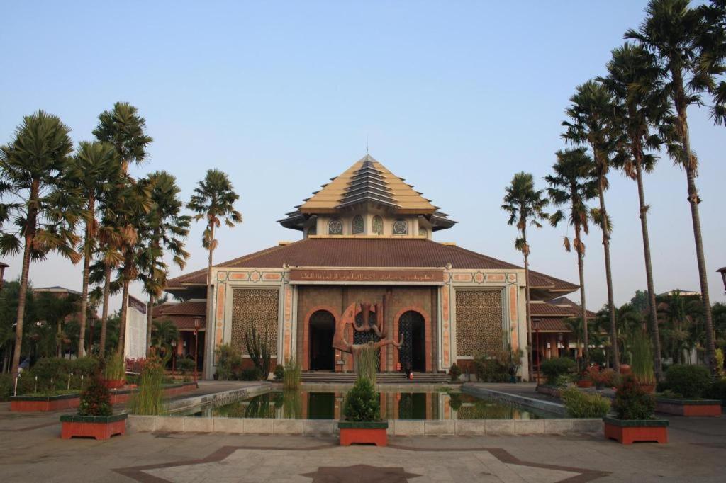 Aveon Express Hotel By Daphna International Yogyakarta Eksteriør bilde