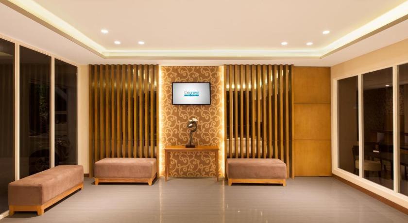 Aveon Express Hotel By Daphna International Yogyakarta Eksteriør bilde