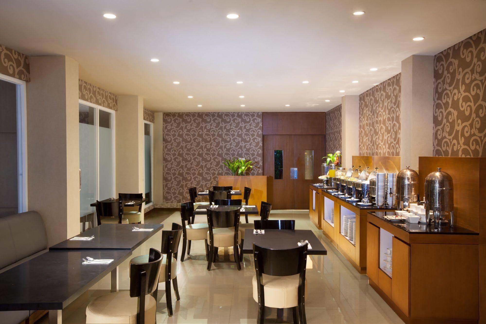 Aveon Express Hotel By Daphna International Yogyakarta Eksteriør bilde