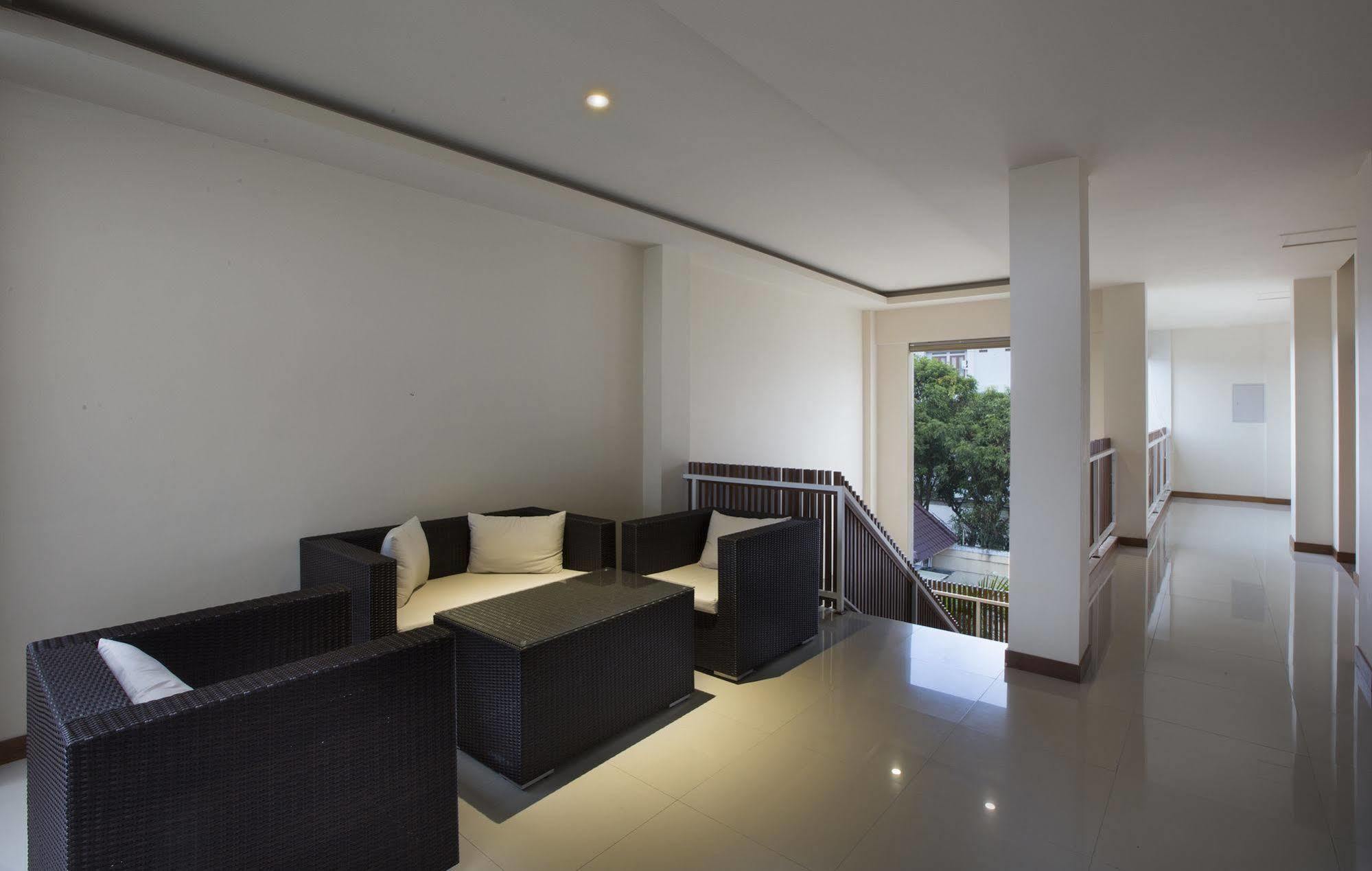 Aveon Express Hotel By Daphna International Yogyakarta Eksteriør bilde