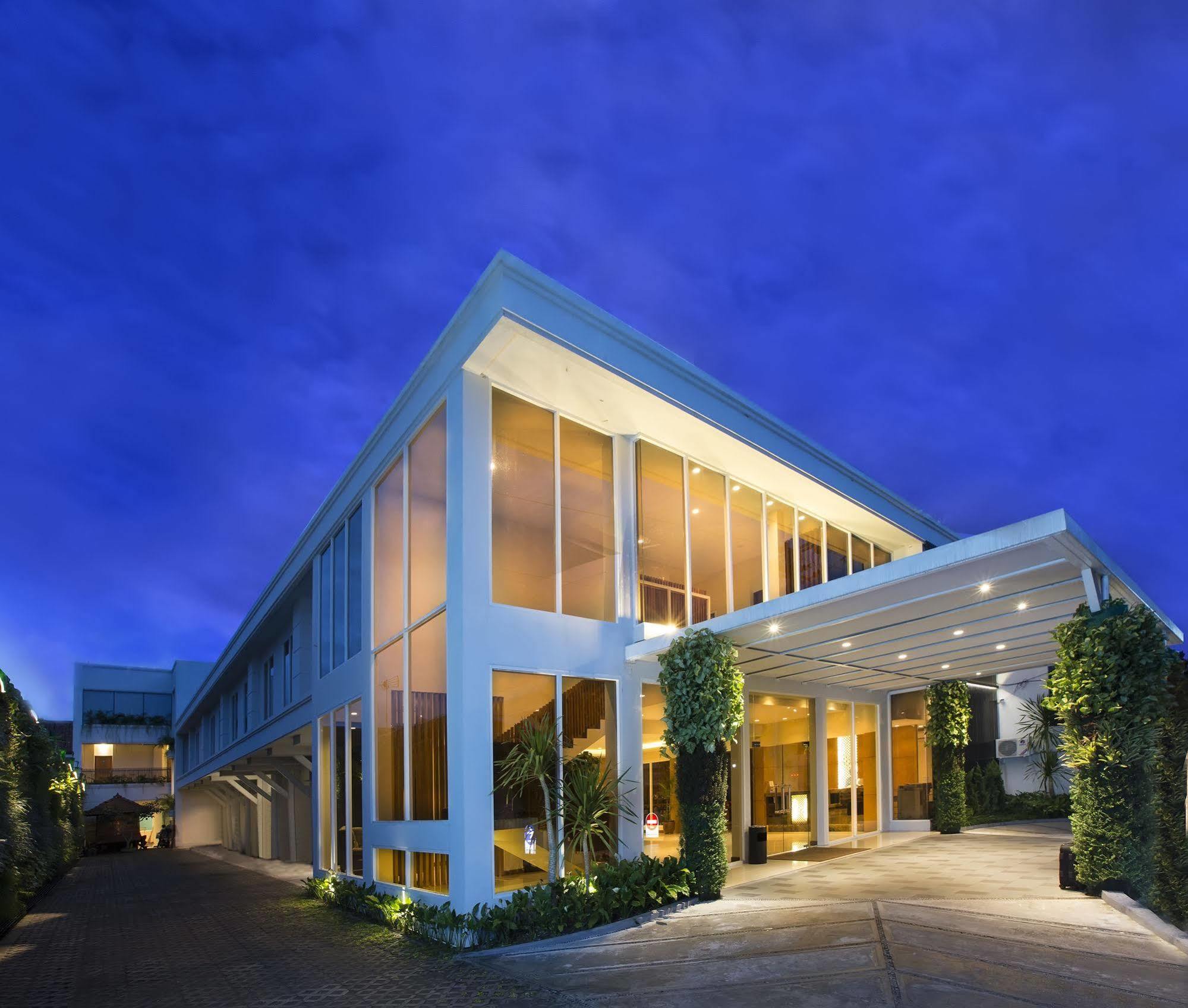 Aveon Express Hotel By Daphna International Yogyakarta Eksteriør bilde