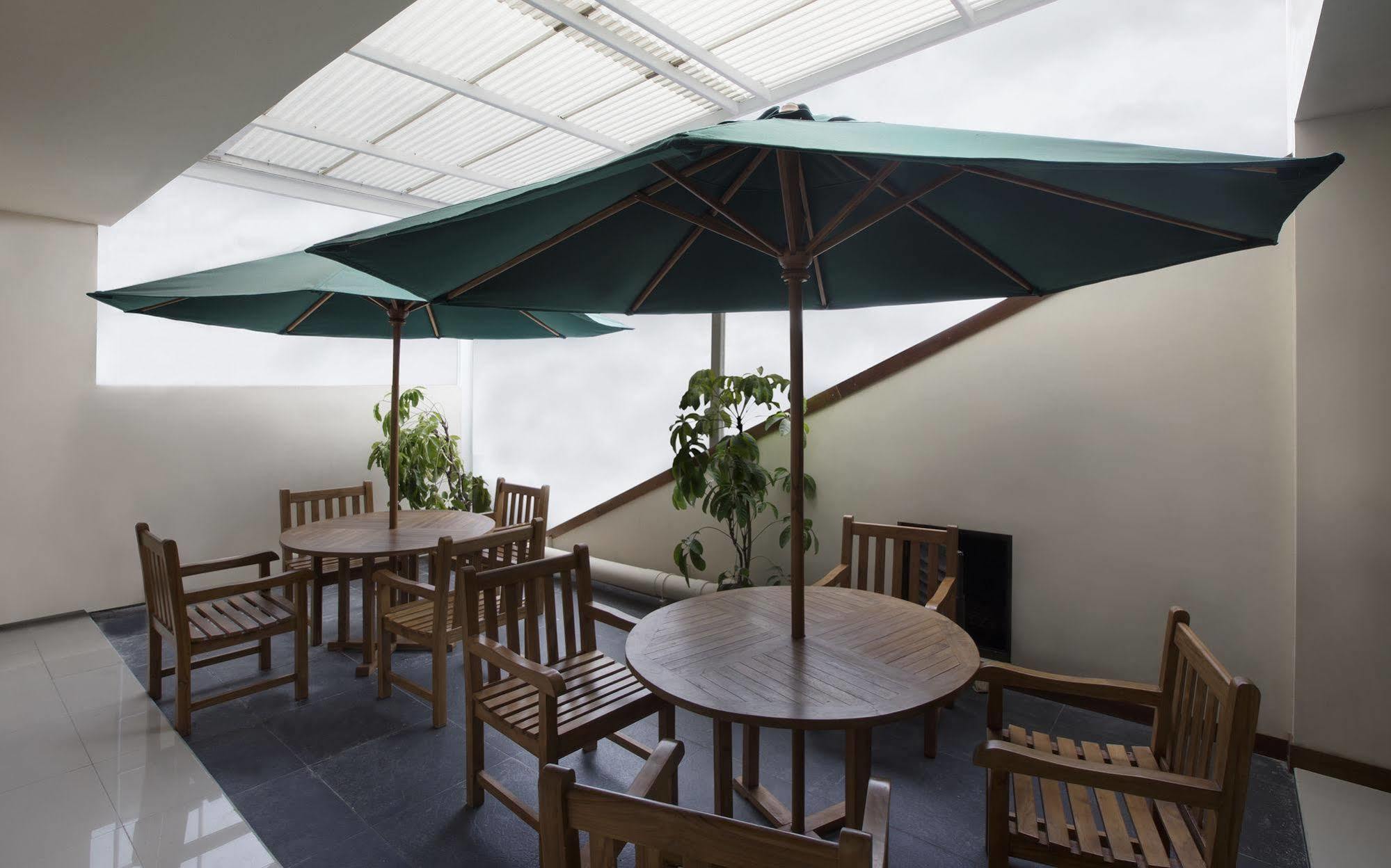 Aveon Express Hotel By Daphna International Yogyakarta Eksteriør bilde